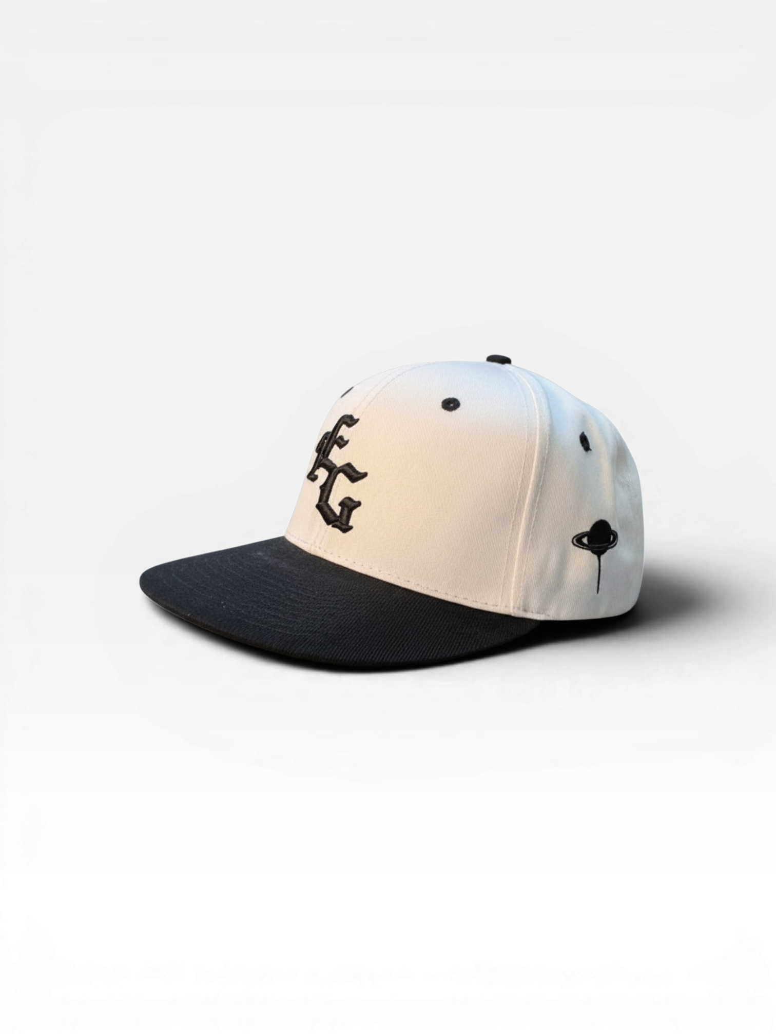 Everywhere Golf Snapback Hat - White/Black